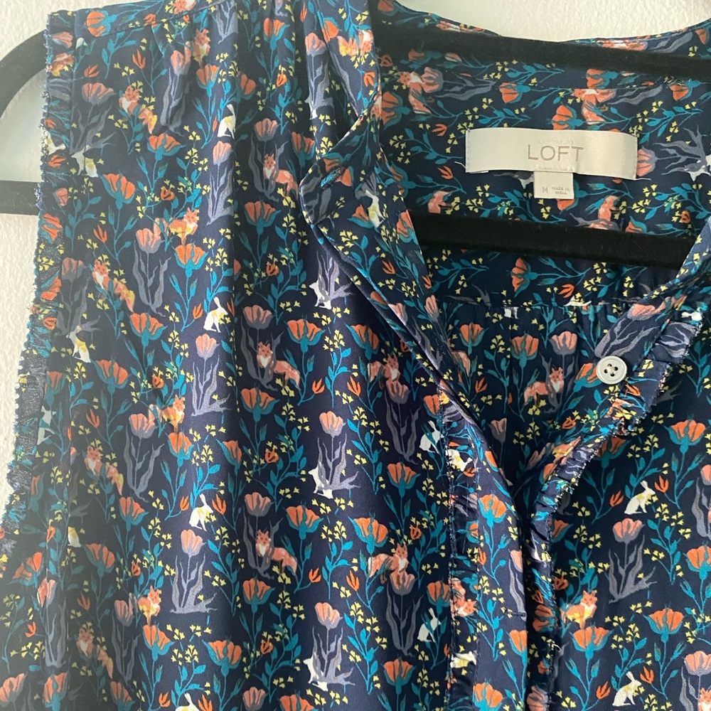 Loft sleeveless blouse